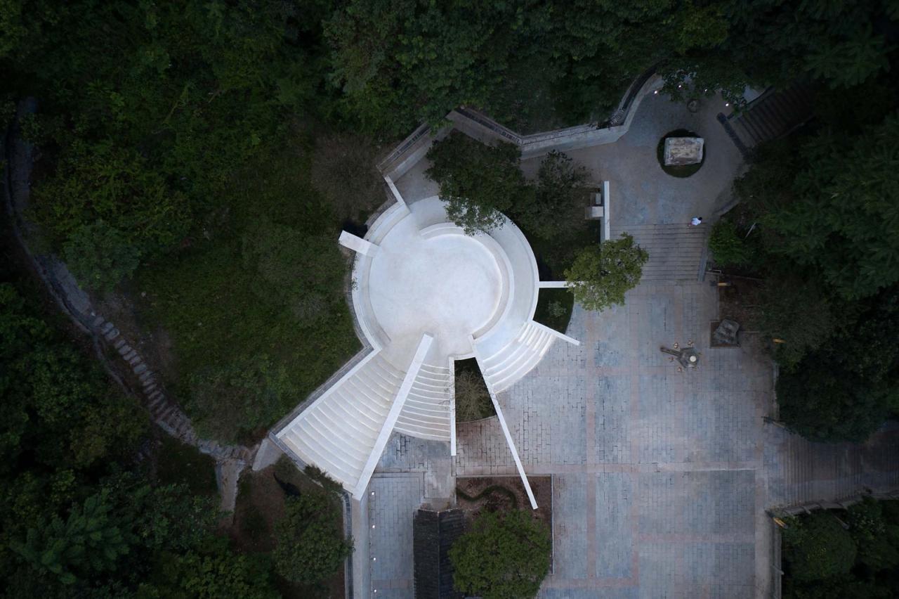 BIM建筑|遵义遗体器官捐献纪念碑 / 麟和建筑工作室