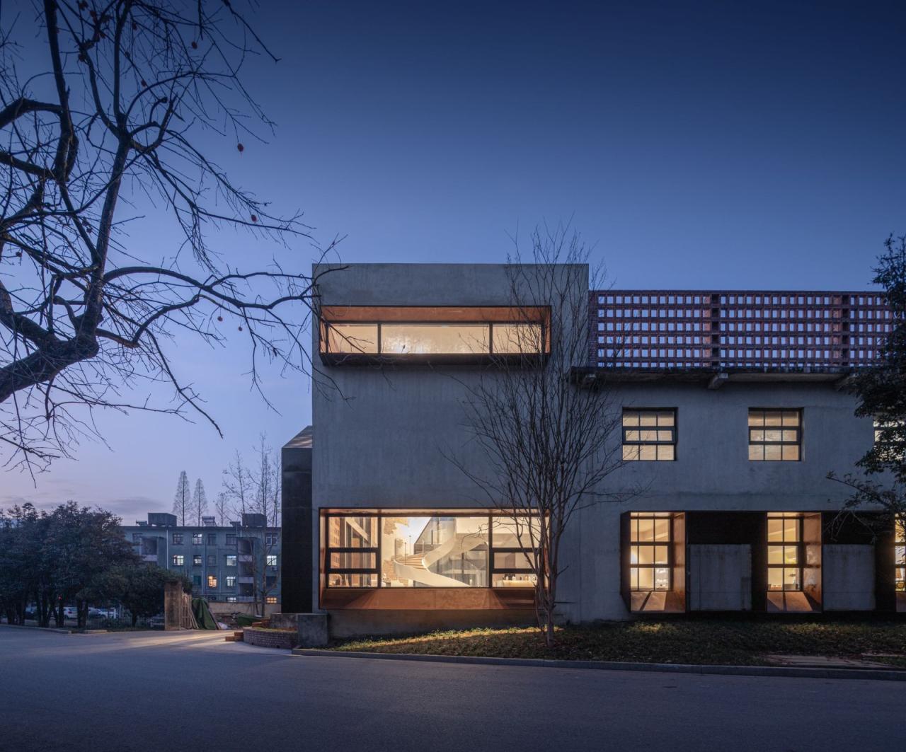 BIM建筑|龙游溪口镇乡村未来社区多功能体育馆+陶瓷专家工作站改造 / 上海严旸建筑设计工作室