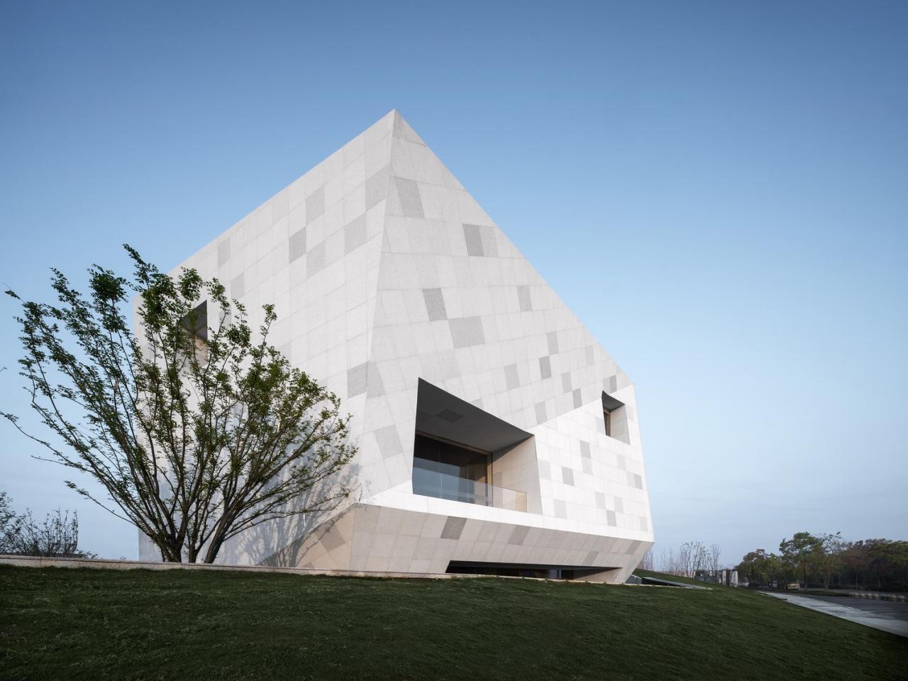 BIM建筑|花山白石美术馆 / PTA上海柏涛