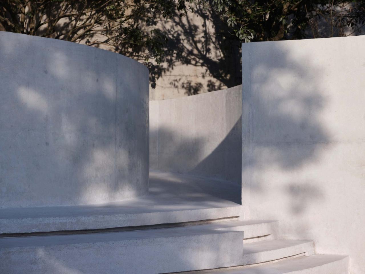 BIM建筑|遵义遗体器官捐献纪念碑 / 麟和建筑工作室