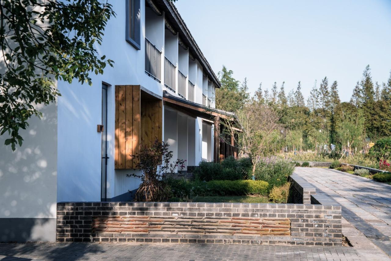 BIM建筑|低成本整村改造实践：上海奉贤李窑村乡村振兴 / 水石设计