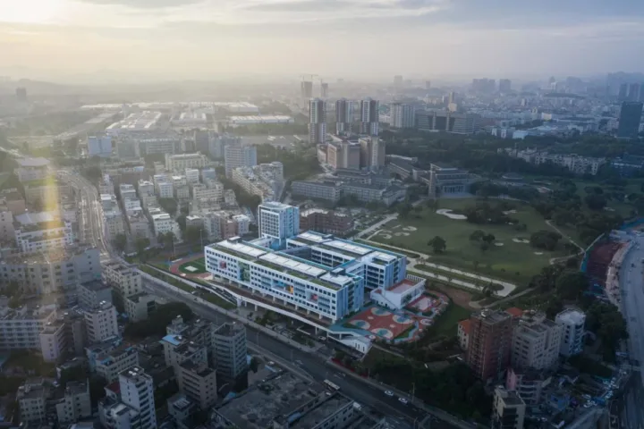 BIM建筑|深圳市龙华区行知中学 / 筑博设计-联合公设