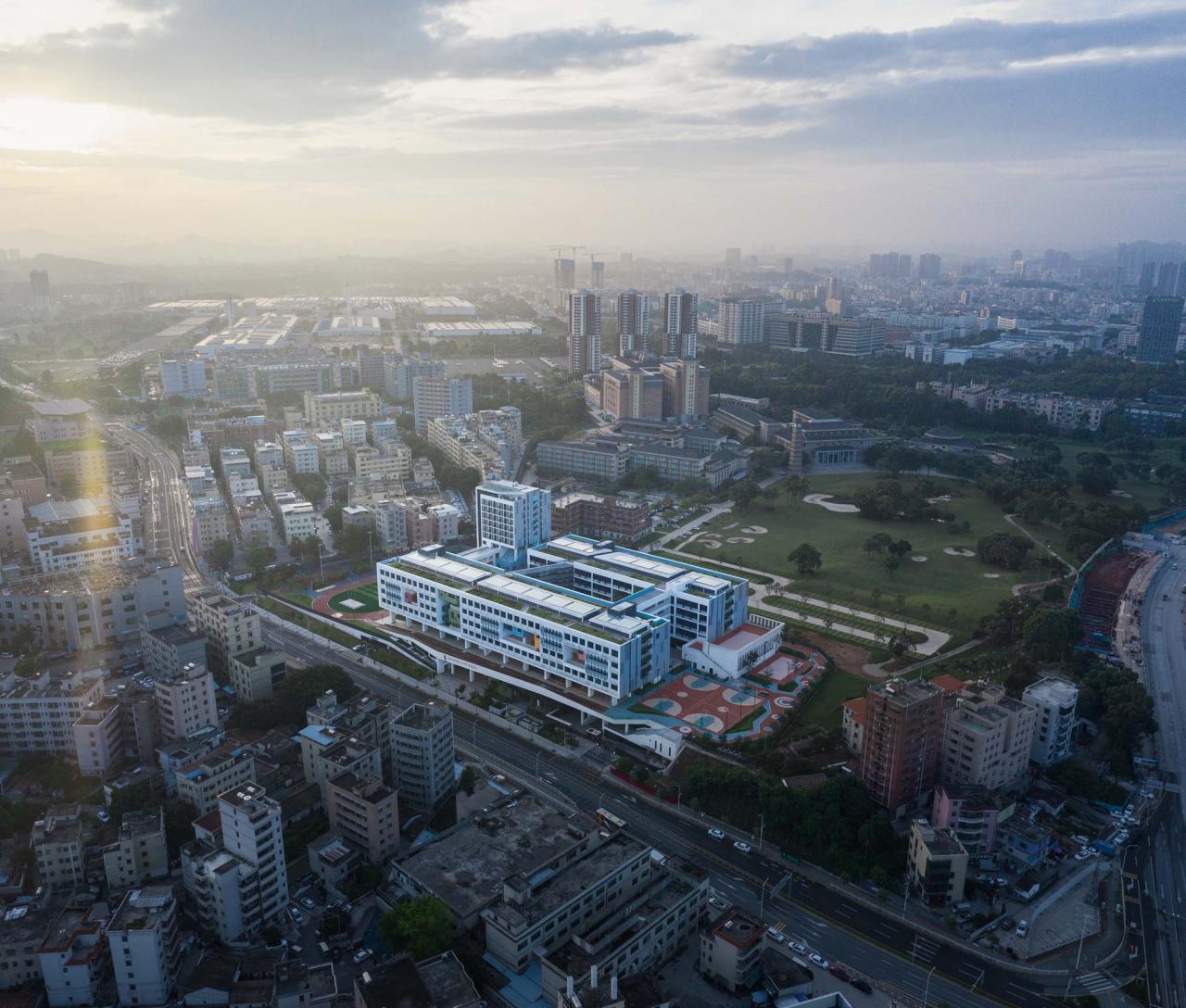 BIM建筑|深圳市龙华区行知中学 / 筑博设计-联合公设