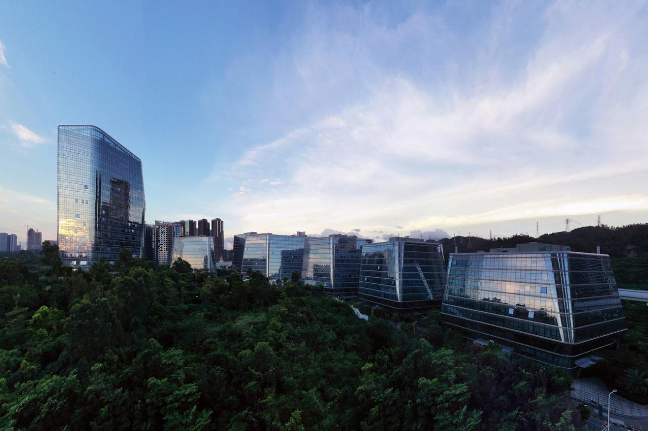 BIM建筑|南方大学科技园和B1塔楼 / Saltans Architects