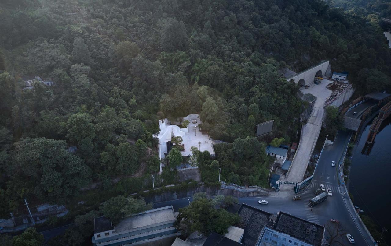 BIM建筑|遵义遗体器官捐献纪念碑 / 麟和建筑工作室