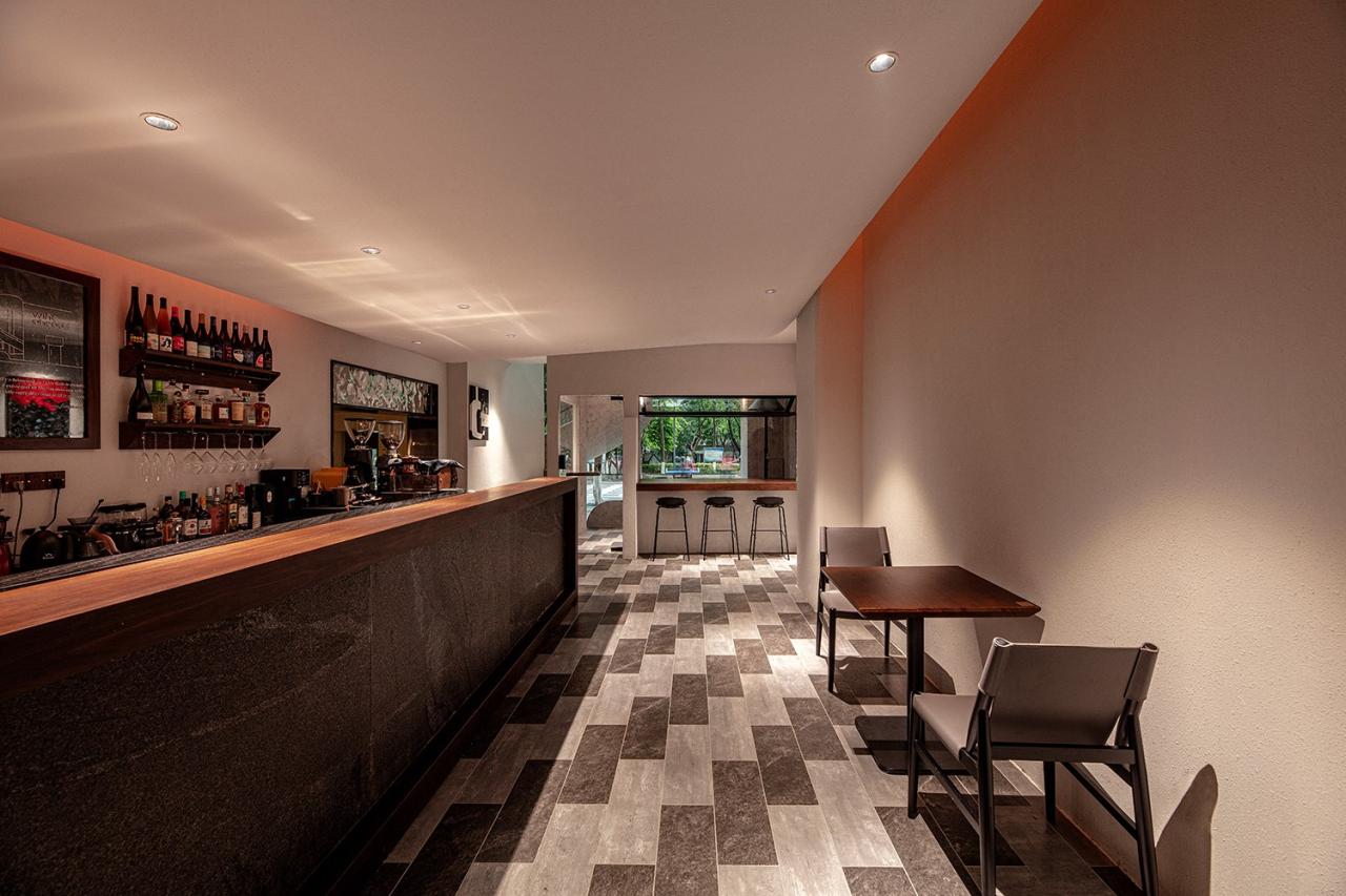 BIM建筑|Wine ahead - 歪头进来，慢慢摇摆 / itD studio