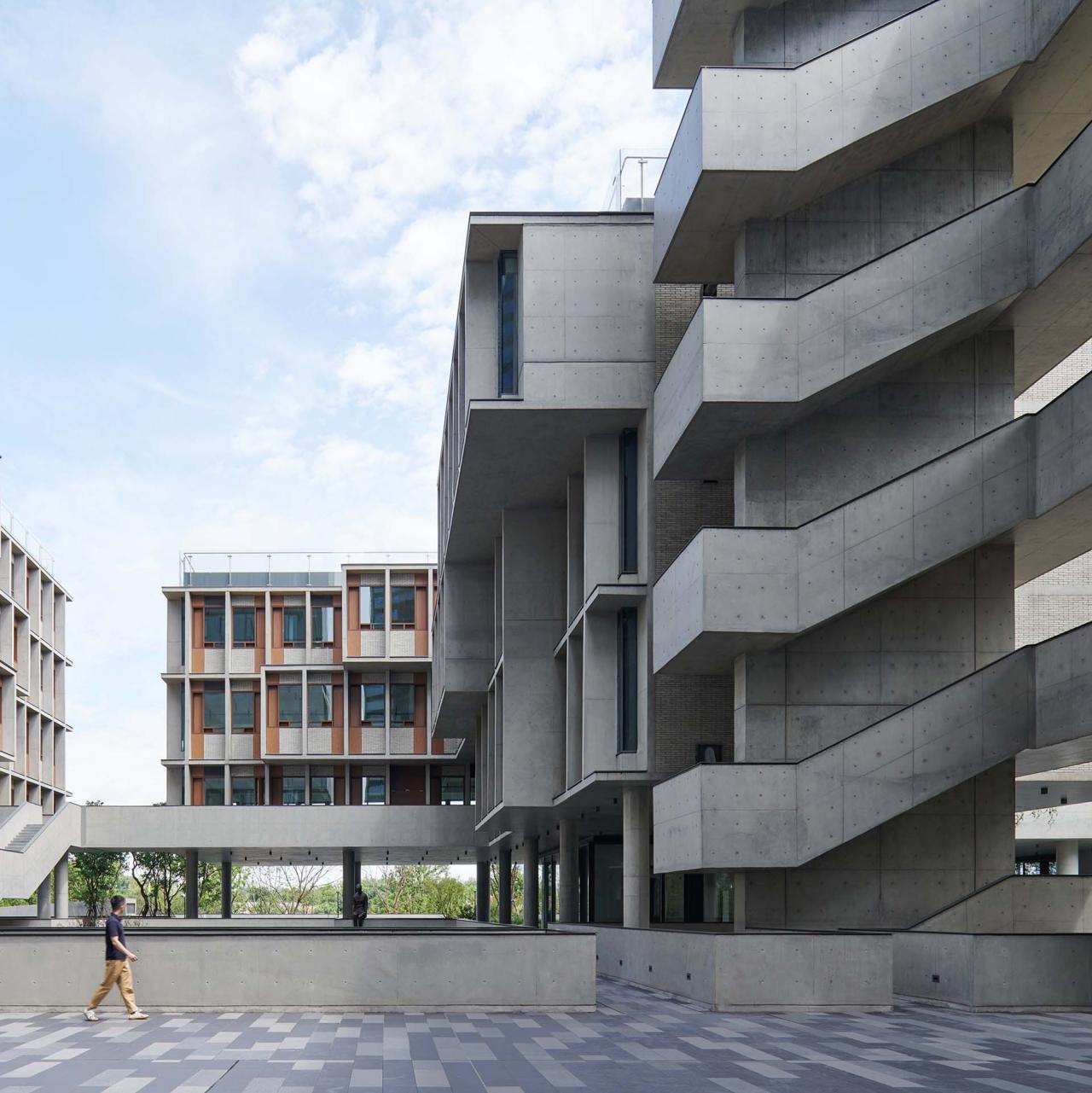 BIM建筑|成都麓湖漂浮总部办公楼 / 直向建筑