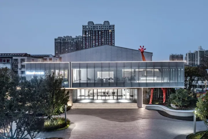 BIM建筑|城市赋新，打造市民的欢享天地 —职工俱乐部更新改造 / PTA上海柏涛