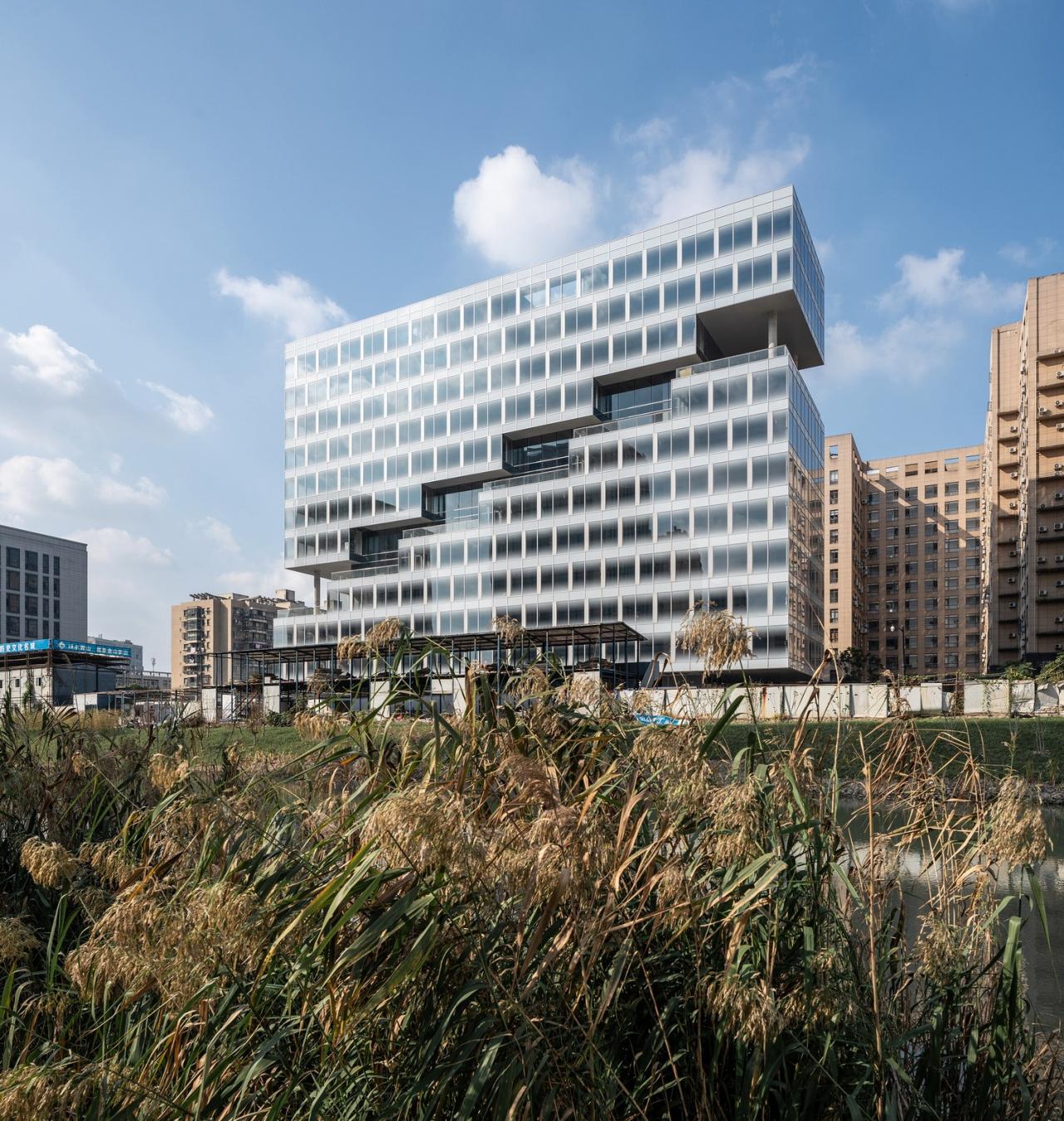 BIM建筑|杭州威星智能总部工程实录 / 孟凡浩-gad × line+