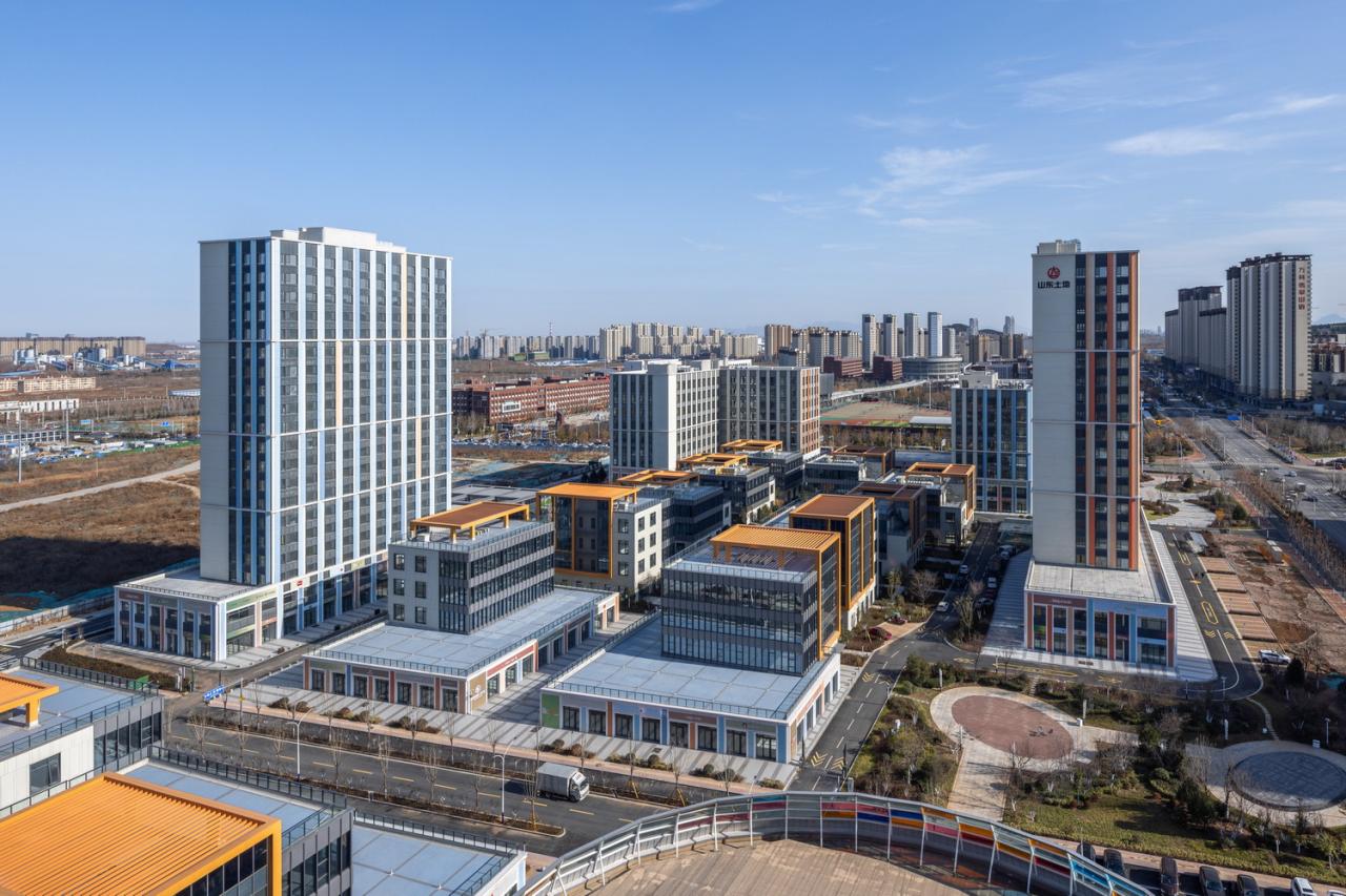 BIM建筑|为留住人才和激发活力而设计的新型产业社区 / 三益中国