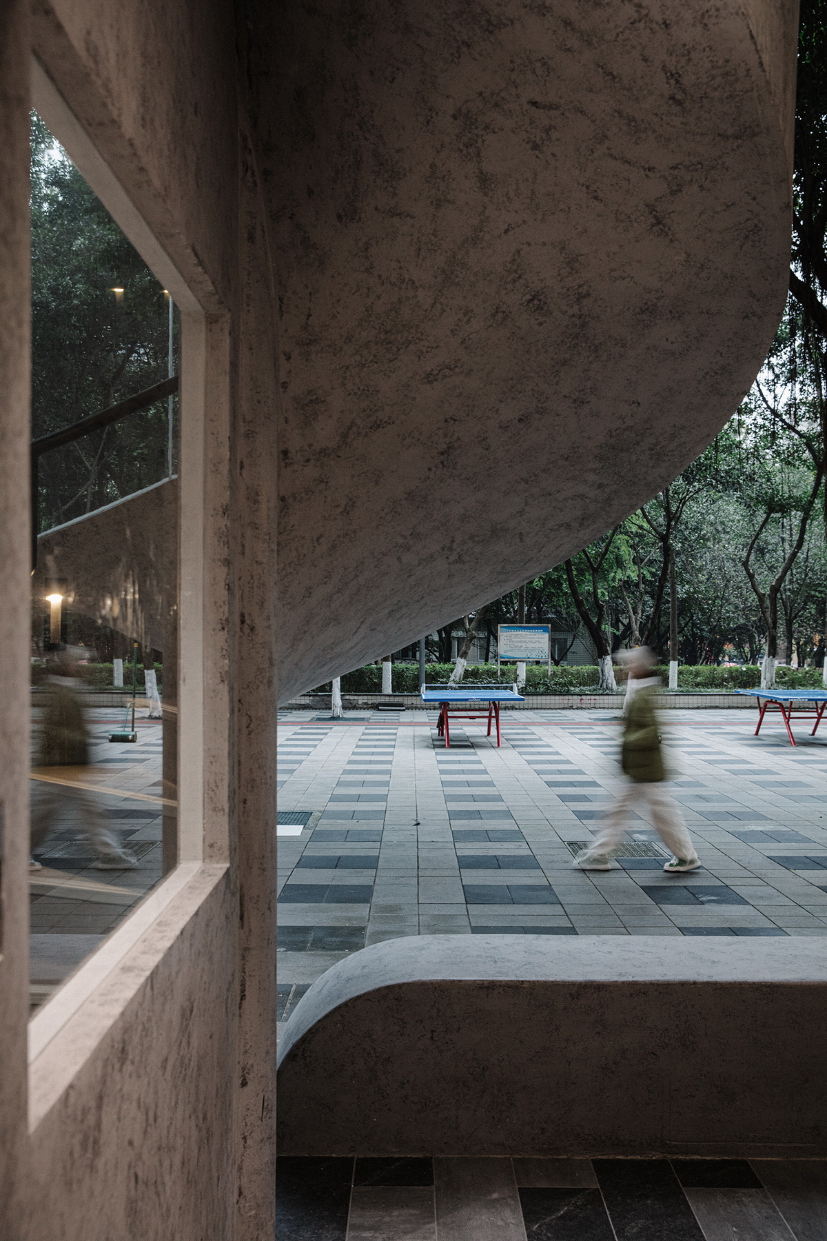 BIM建筑|Wine ahead - 歪头进来，慢慢摇摆 / itD studio