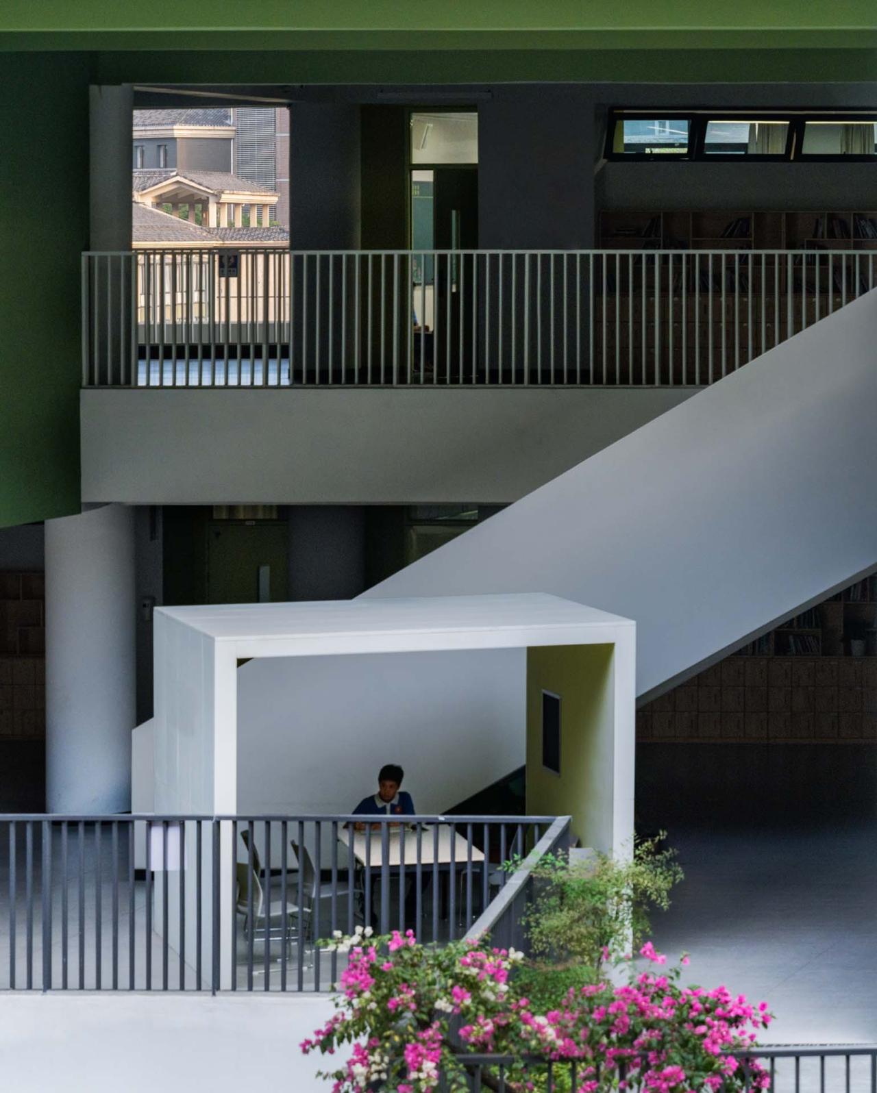 BIM建筑|深圳市龙华区行知中学 / 筑博设计-联合公设