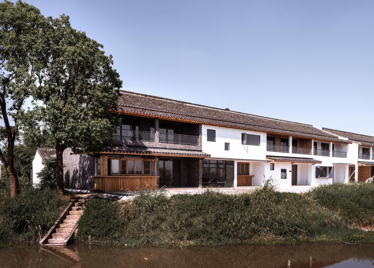 BIM建筑|低成本整村改造实践：上海奉贤李窑村乡村振兴 / 水石设计
