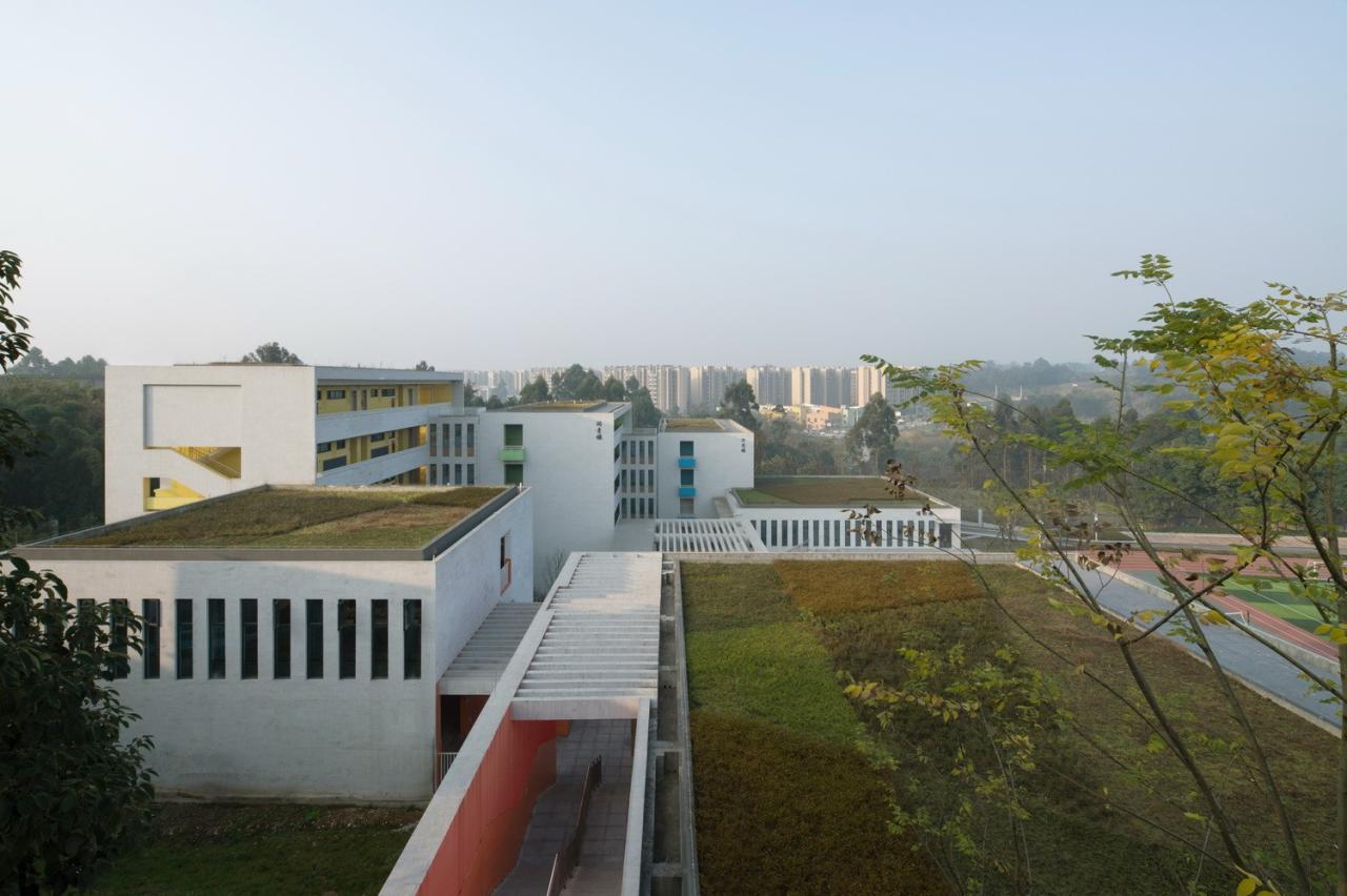 BIM建筑|黄甲小学扩建项目——秩序几何 / 本末建筑