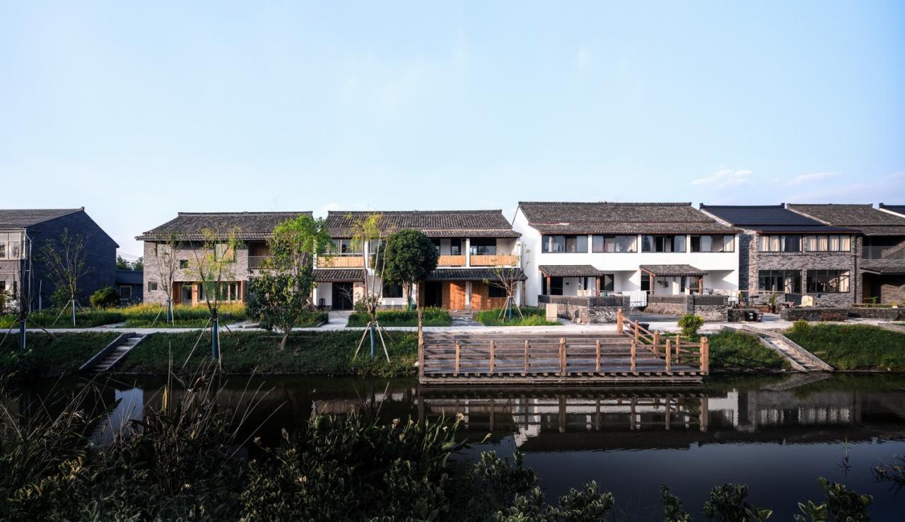 BIM建筑|低成本整村改造实践：上海奉贤李窑村乡村振兴 / 水石设计