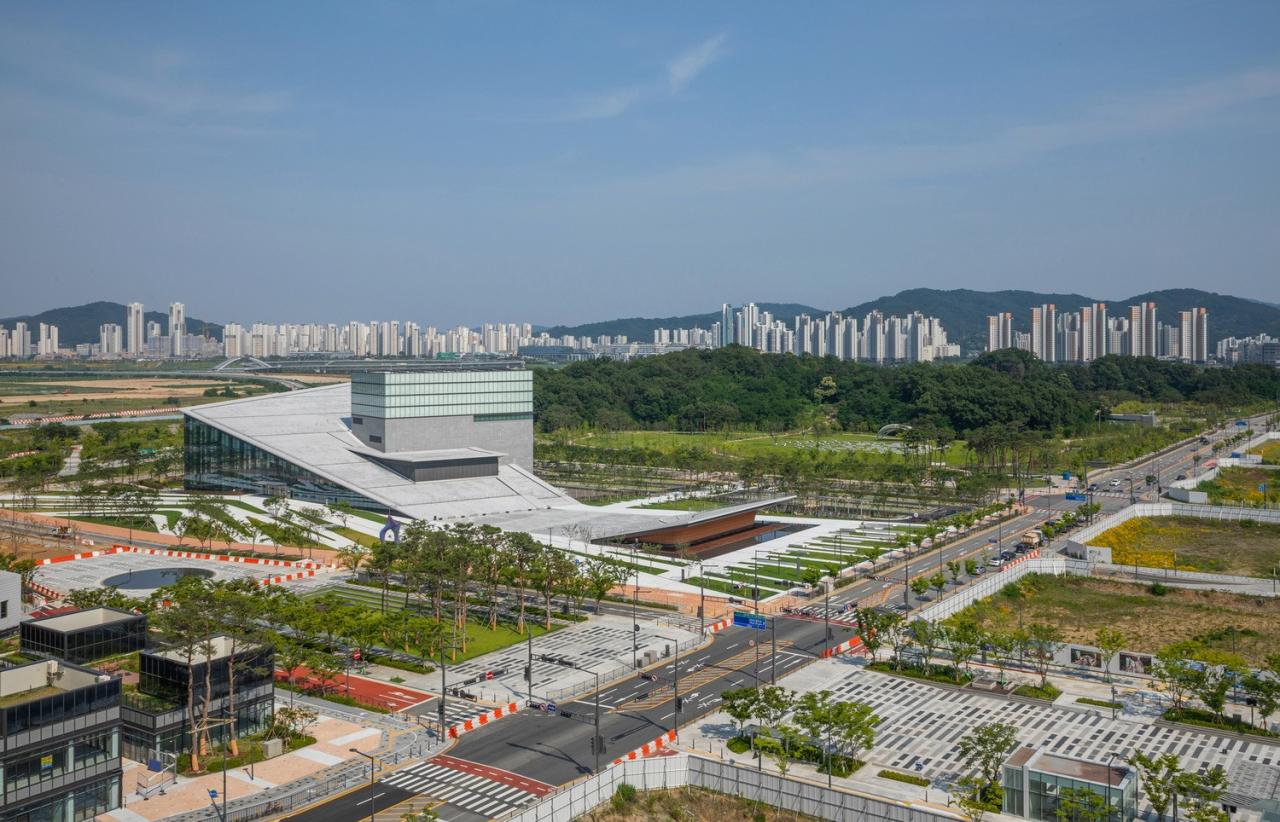 BIM建筑|掀起大地，世宗文化艺术会馆 / Designcamp Moonpark dmp