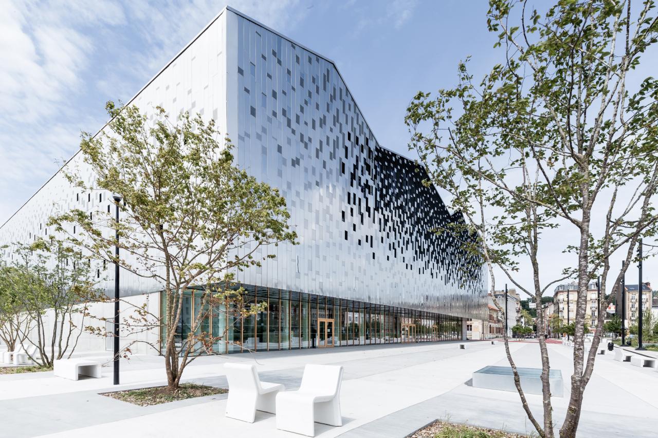 BIM建筑|Pôle Simone Veil 多功能运动中心 / K architectures Sigwalt Herman