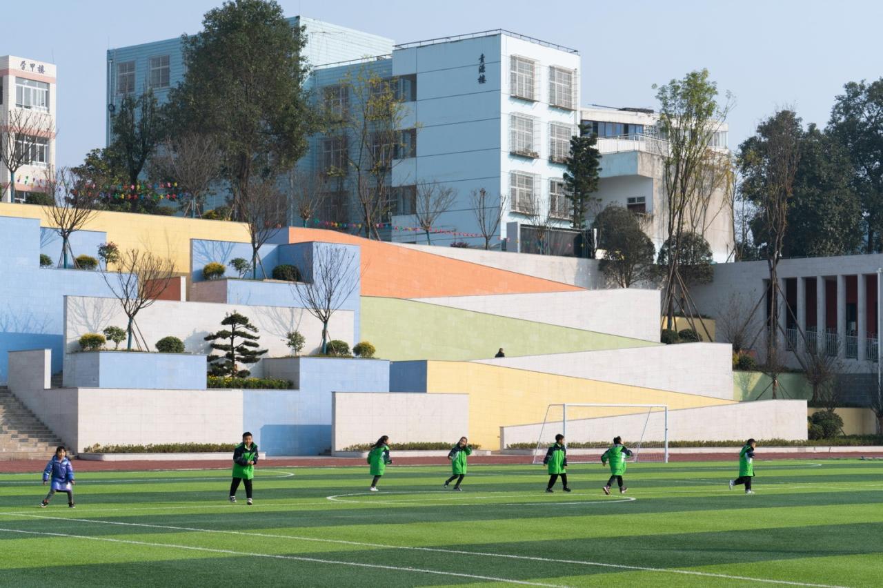 BIM建筑|黄甲小学扩建项目——秩序几何 / 本末建筑