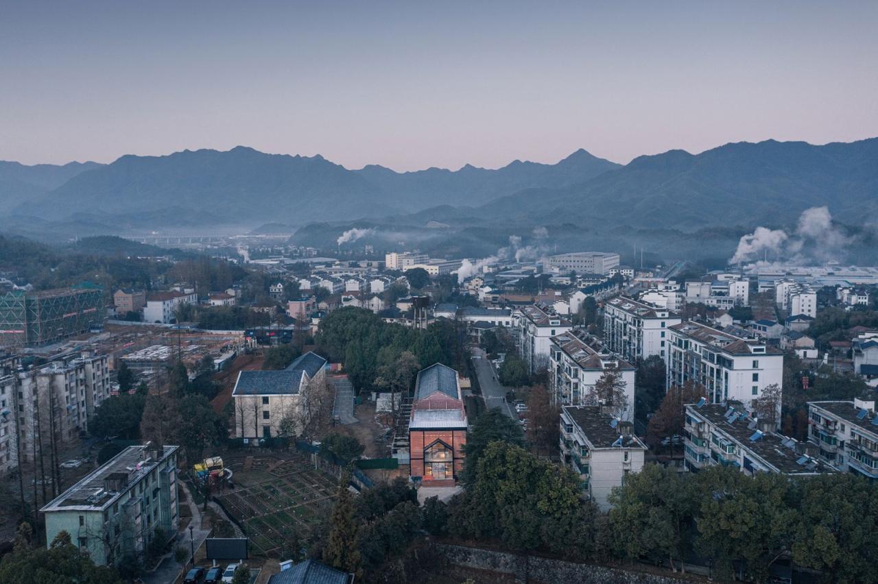 BIM建筑|龙游溪口镇乡村未来社区多功能体育馆+陶瓷专家工作站改造 / 上海严旸建筑设计工作室