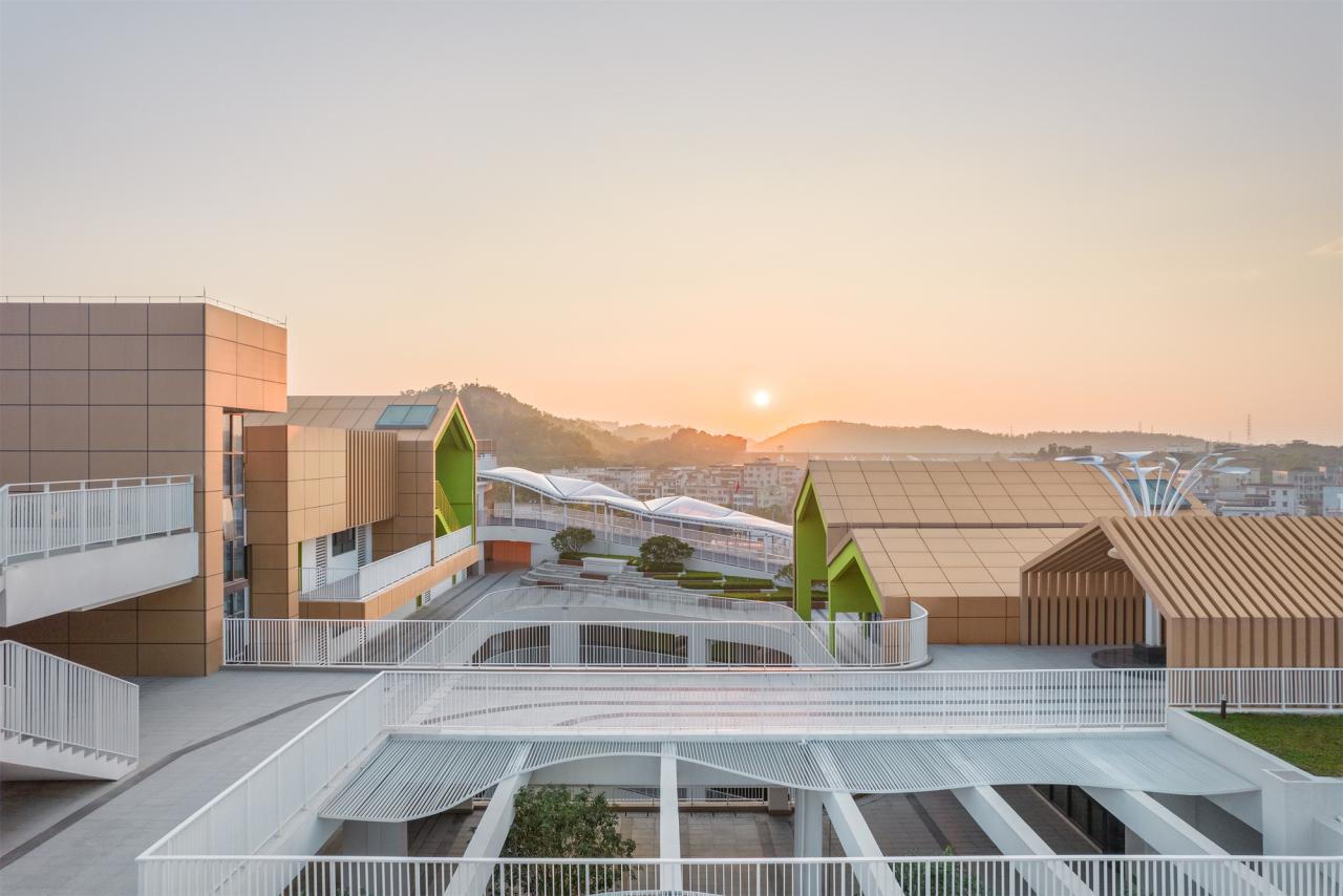 BIM建筑|深圳市坪山区东部湾区实验学校 / 申都设计