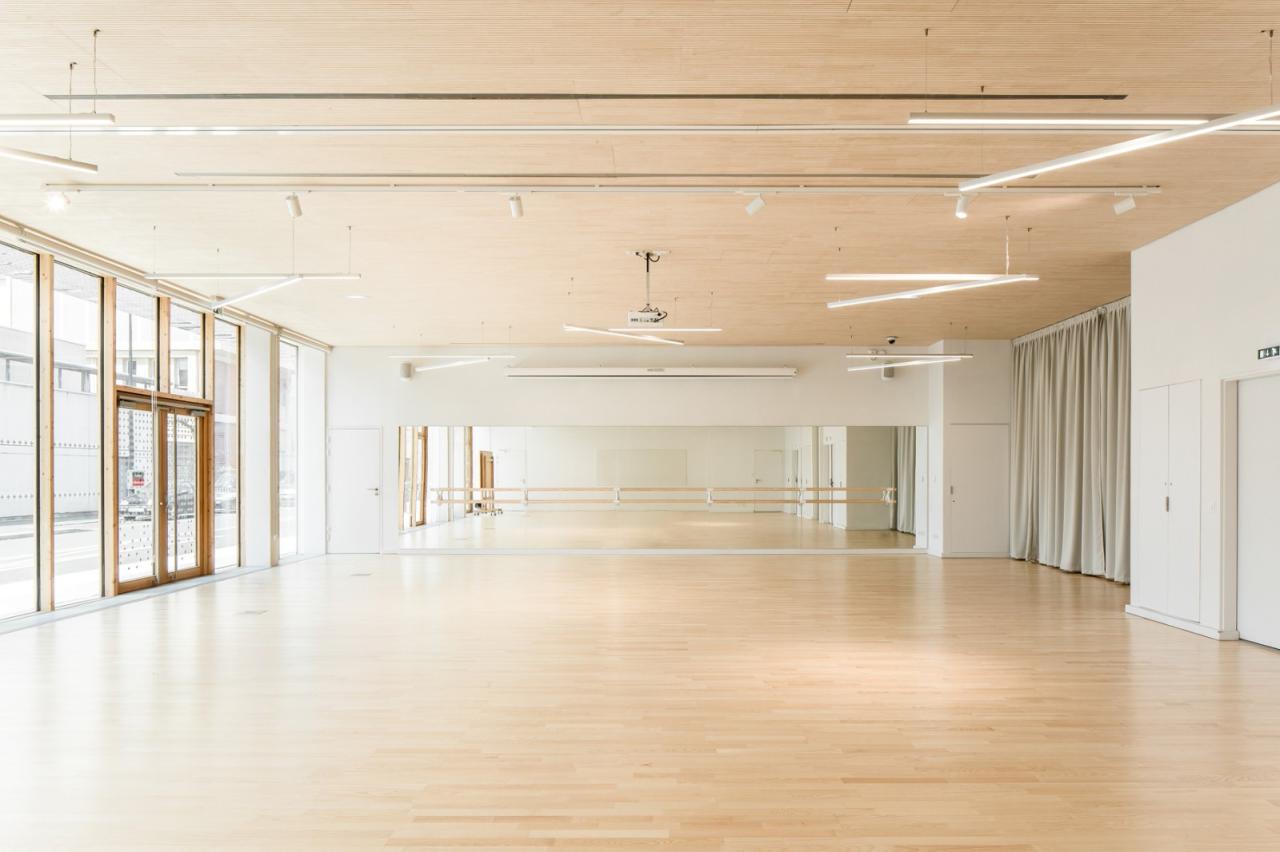 BIM建筑|Pôle Simone Veil 多功能运动中心 / K architectures Sigwalt Herman