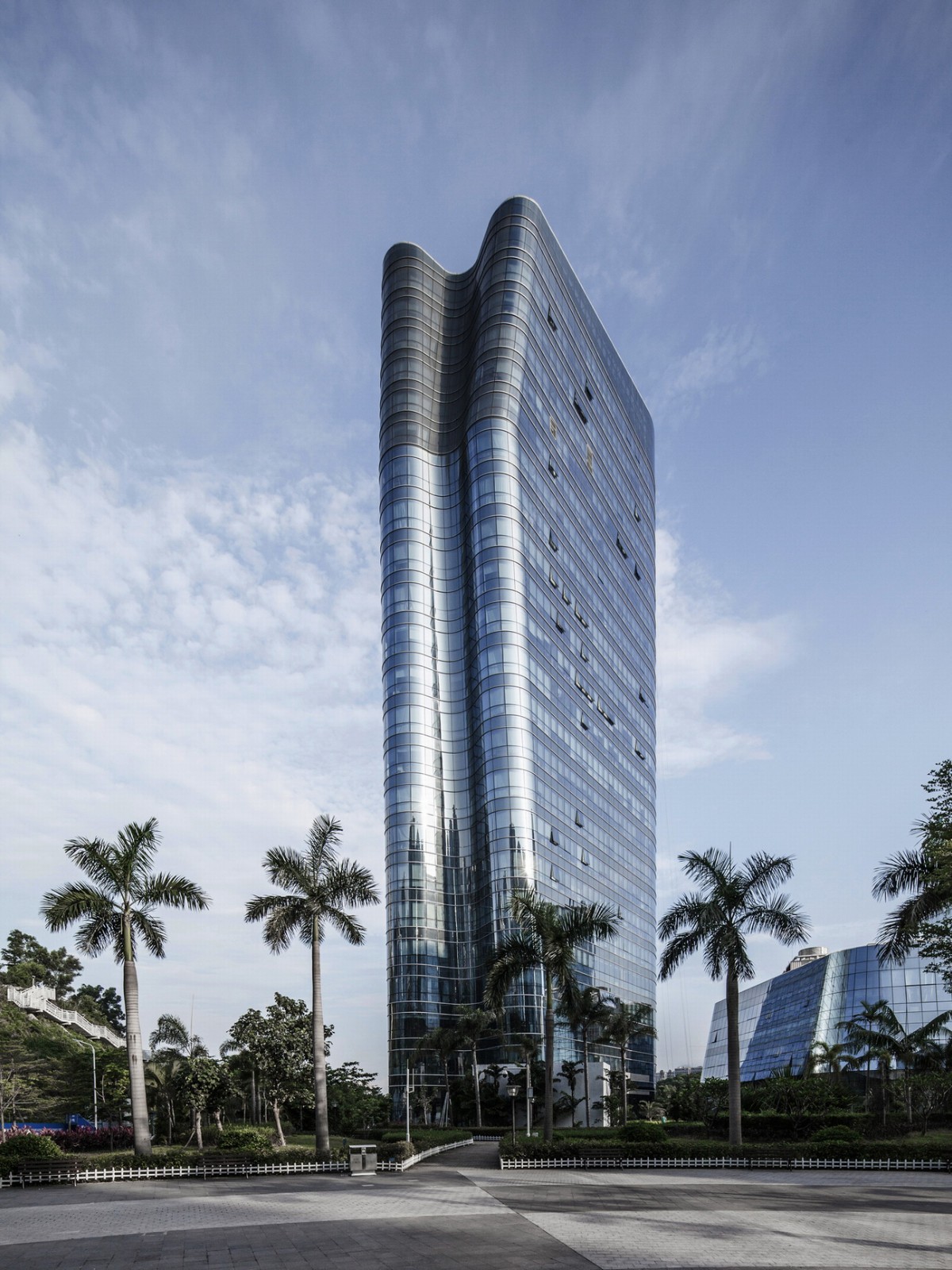 BIM建筑|南方大学科技园和B1塔楼 / Saltans Architects