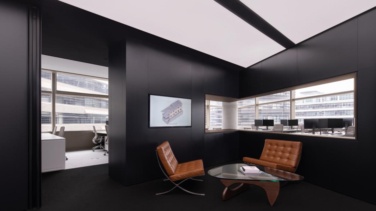 BIM建筑|设计师办公室： 黑白容器 / line+建筑事务所