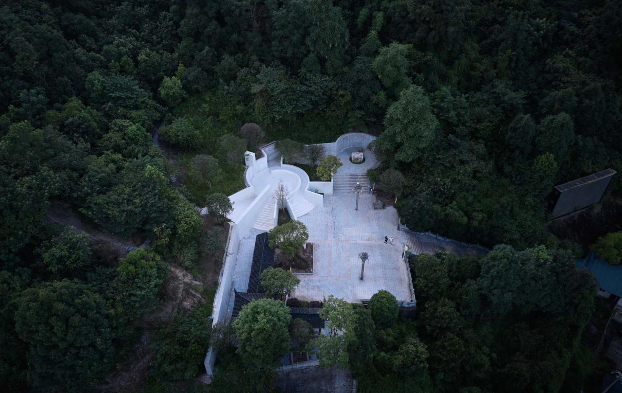 BIM建筑|遵义遗体器官捐献纪念碑 / 麟和建筑工作室