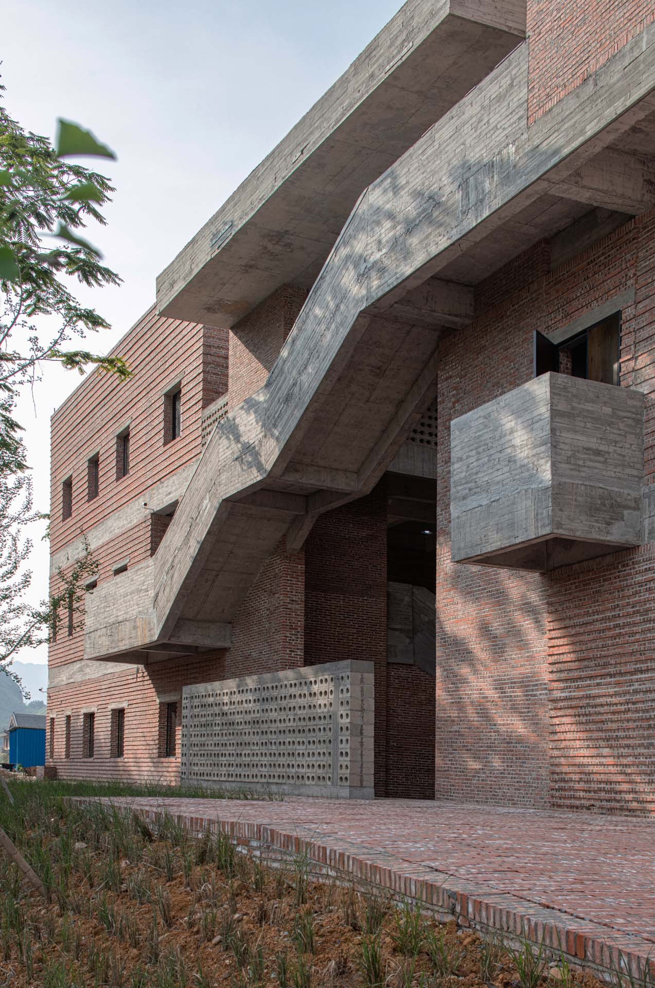 BIM建筑|江华瑶族水口镇如意村文化服务中心及特色工坊 / 地方工作室