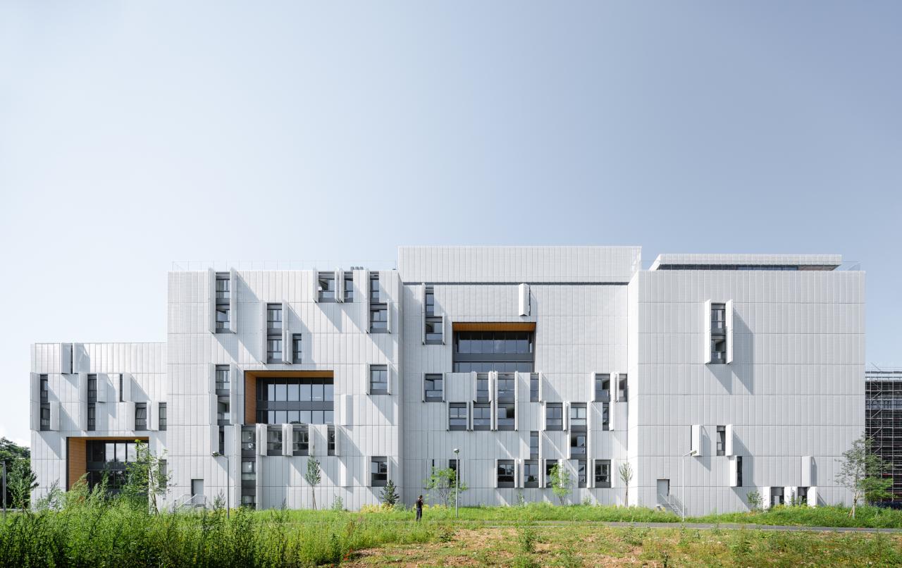 BIM建筑|莫里永学生宿舍 / 隈研吾建筑都市设计事务所 + CCHE