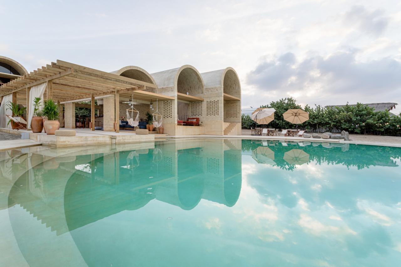 BIM建筑|原生态拱顶海岸酒店 / Taller de Arquitectura X / Alberto Kalach