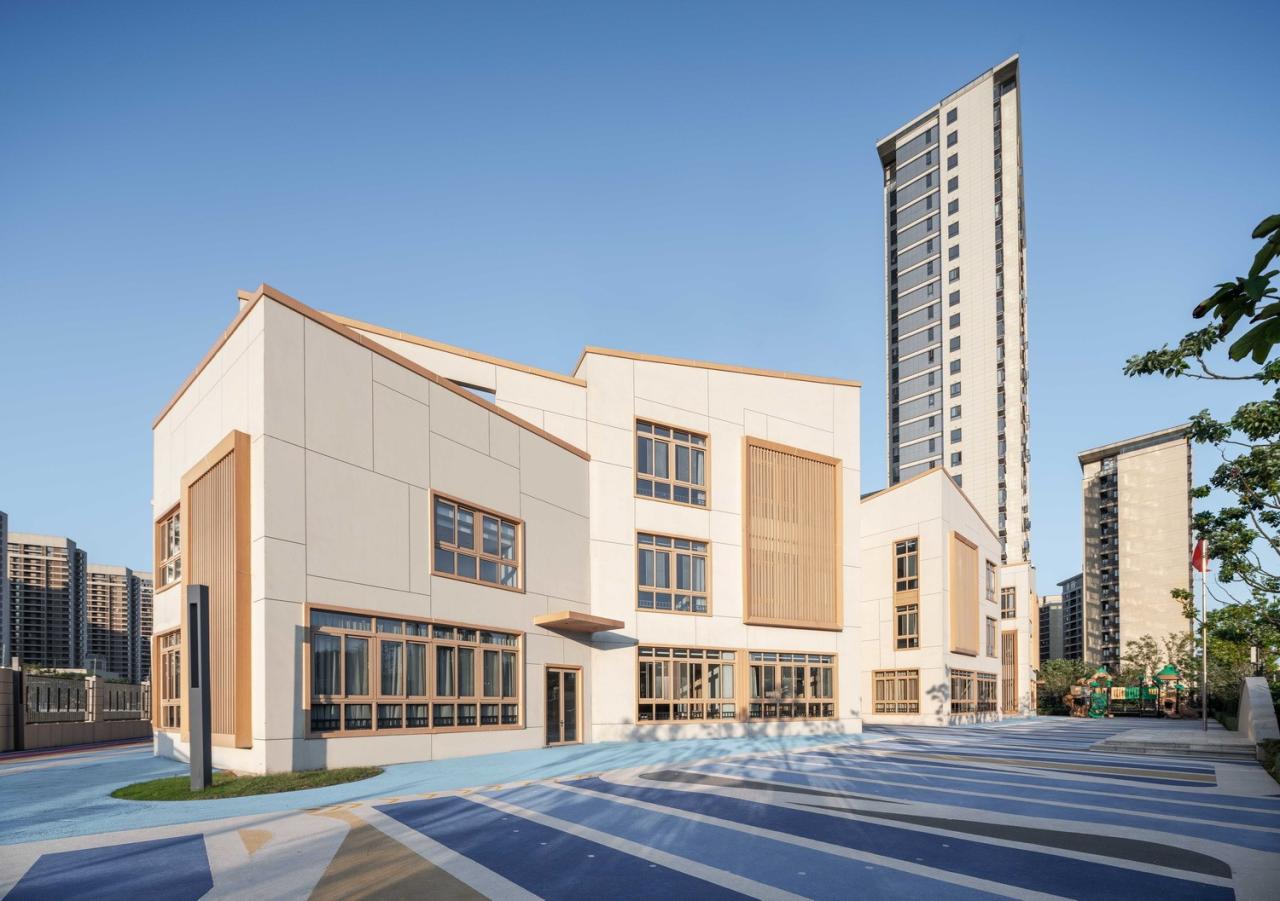 BIM建筑|活力内核构筑迷你城池｜国科温州第一幼儿园 / 成执设计