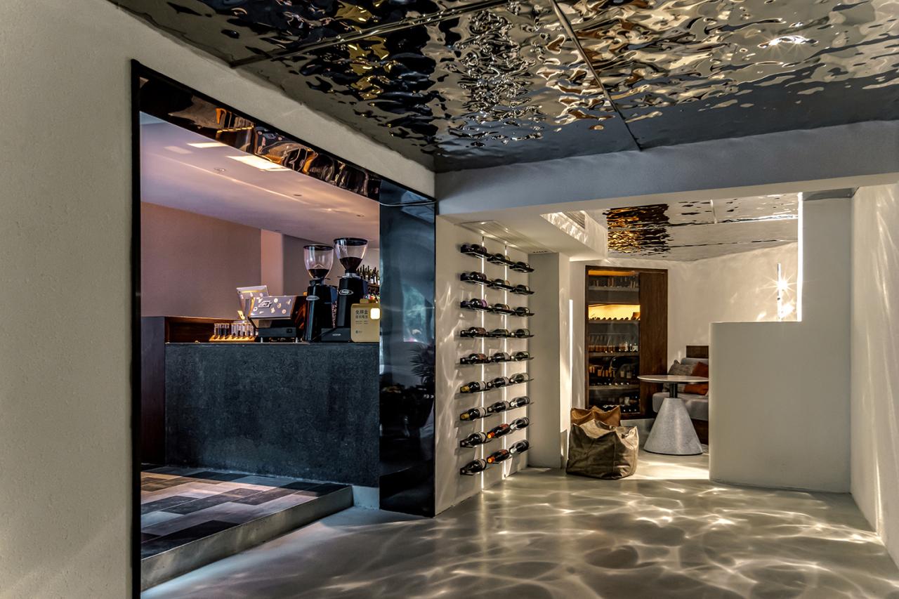 BIM建筑|Wine ahead - 歪头进来，慢慢摇摆 / itD studio