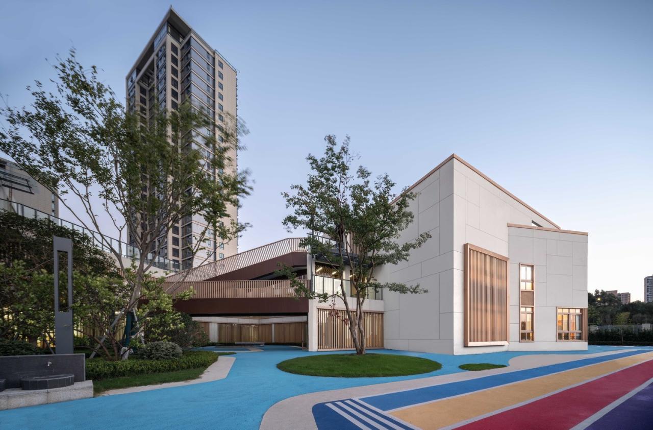 BIM建筑|活力内核构筑迷你城池｜国科温州第一幼儿园 / 成执设计