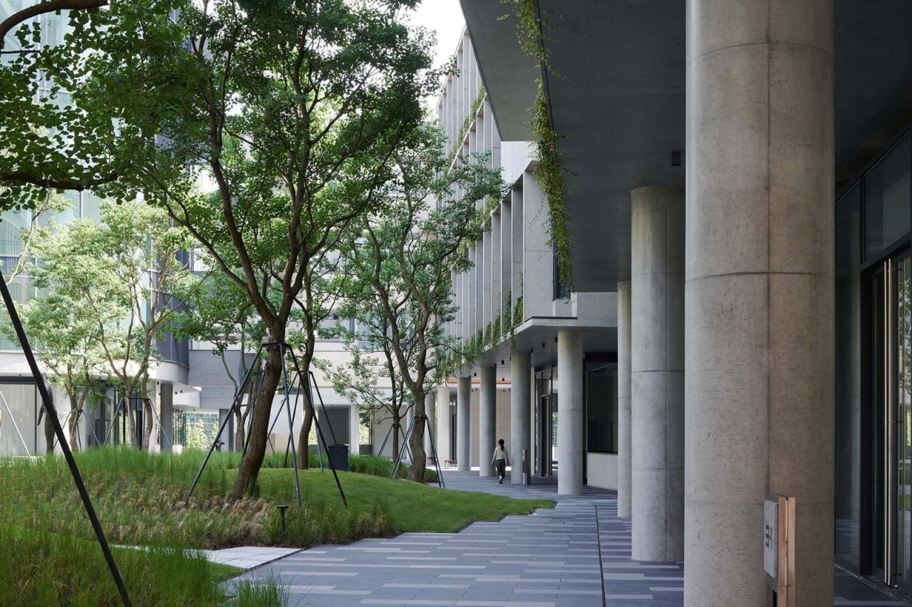 BIM建筑|成都麓湖漂浮总部办公楼 / 直向建筑