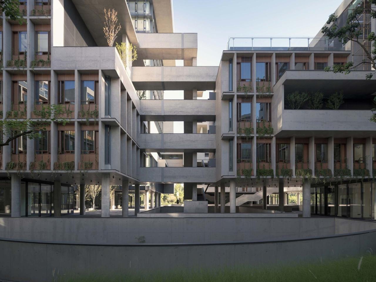 BIM建筑|成都麓湖漂浮总部办公楼 / 直向建筑