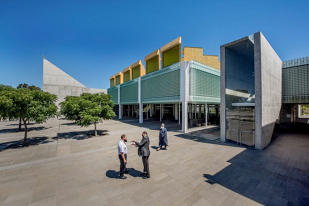 BIM建筑|格伦·穆卡特赢得2021年“日本皇室世界文化奖”