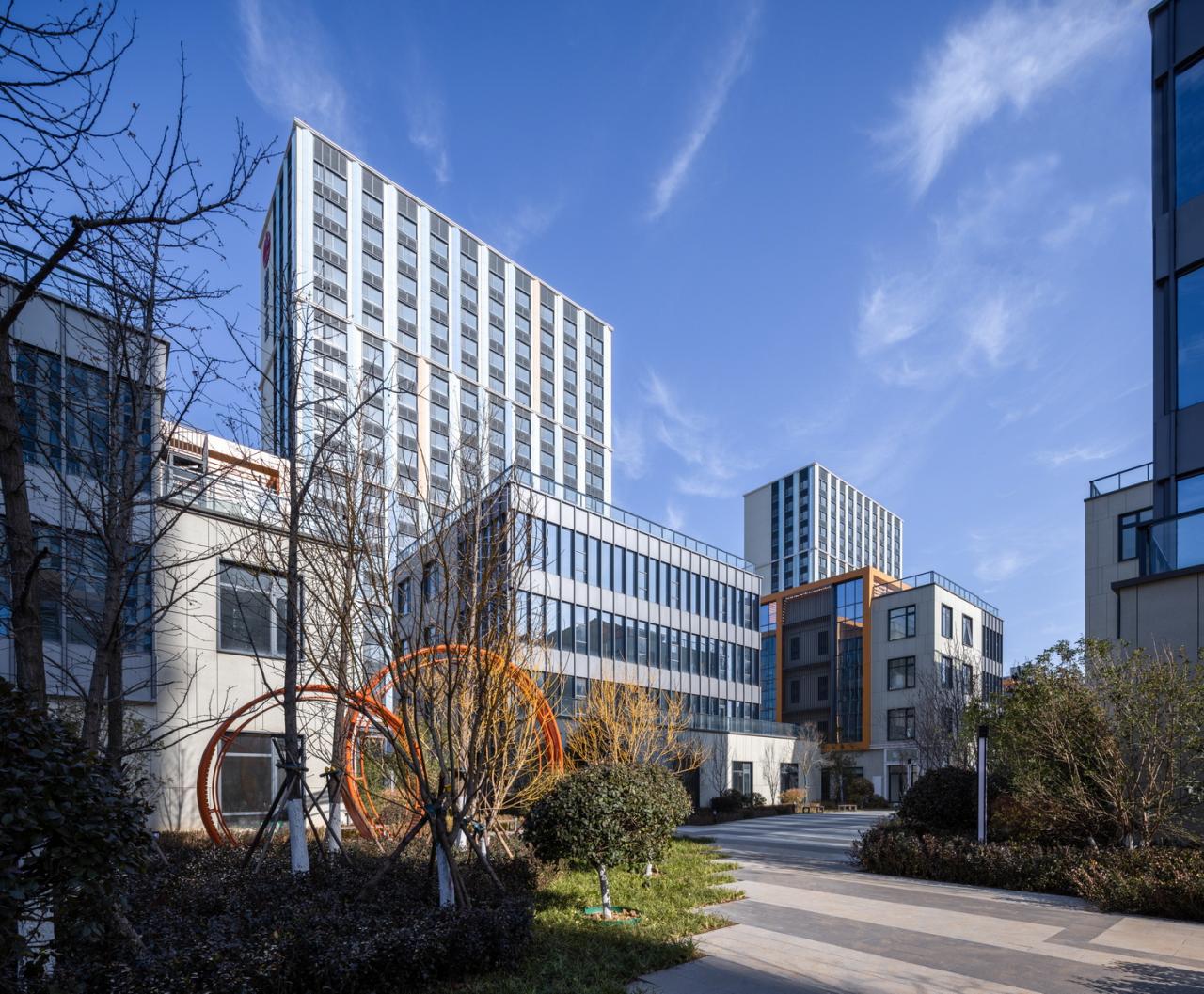 BIM建筑|为留住人才和激发活力而设计的新型产业社区 / 三益中国