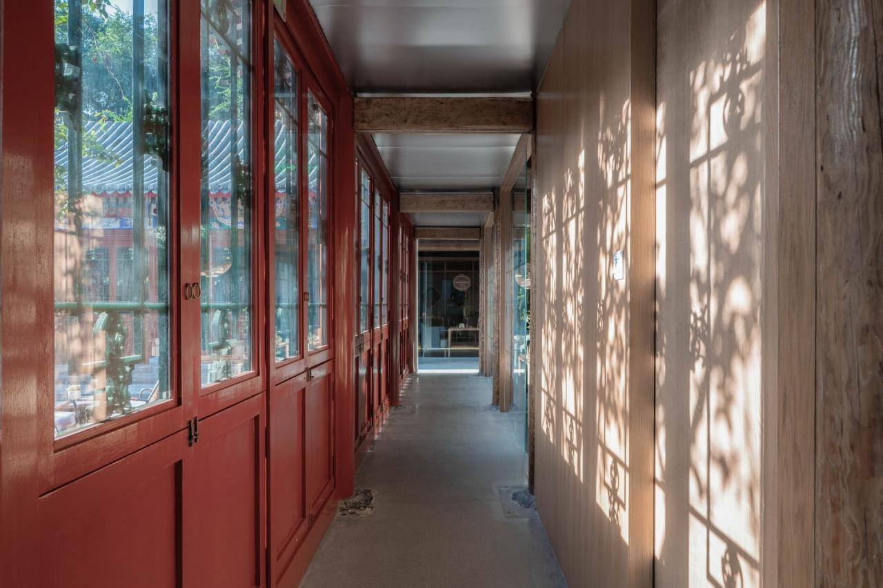 BIM建筑|新与旧的穿插对话-北锣鼓巷91号四合院改造设计 / 介介工作室