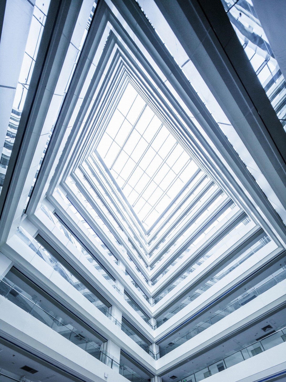 BIM建筑|南方大学科技园和B1塔楼 / Saltans Architects