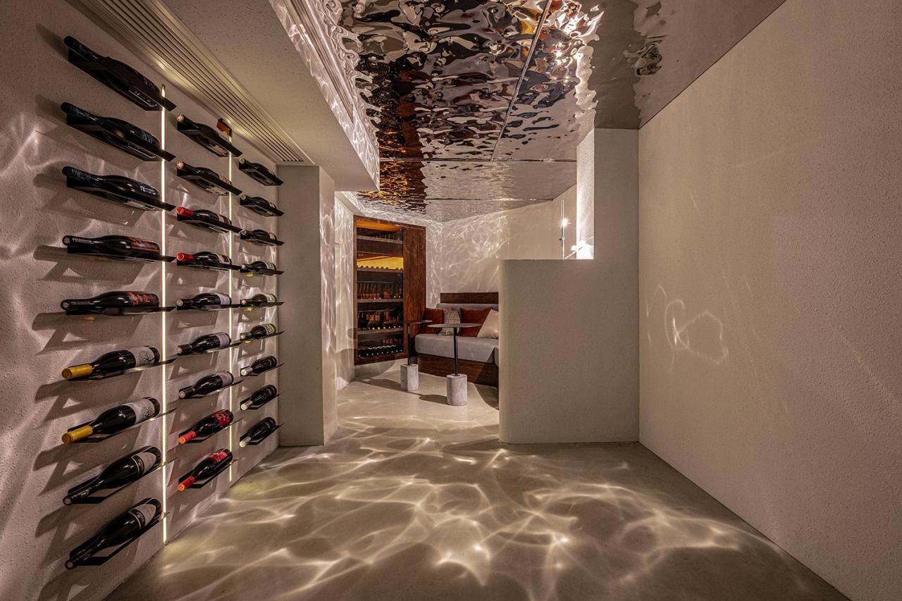 BIM建筑|Wine ahead - 歪头进来，慢慢摇摆 / itD studio