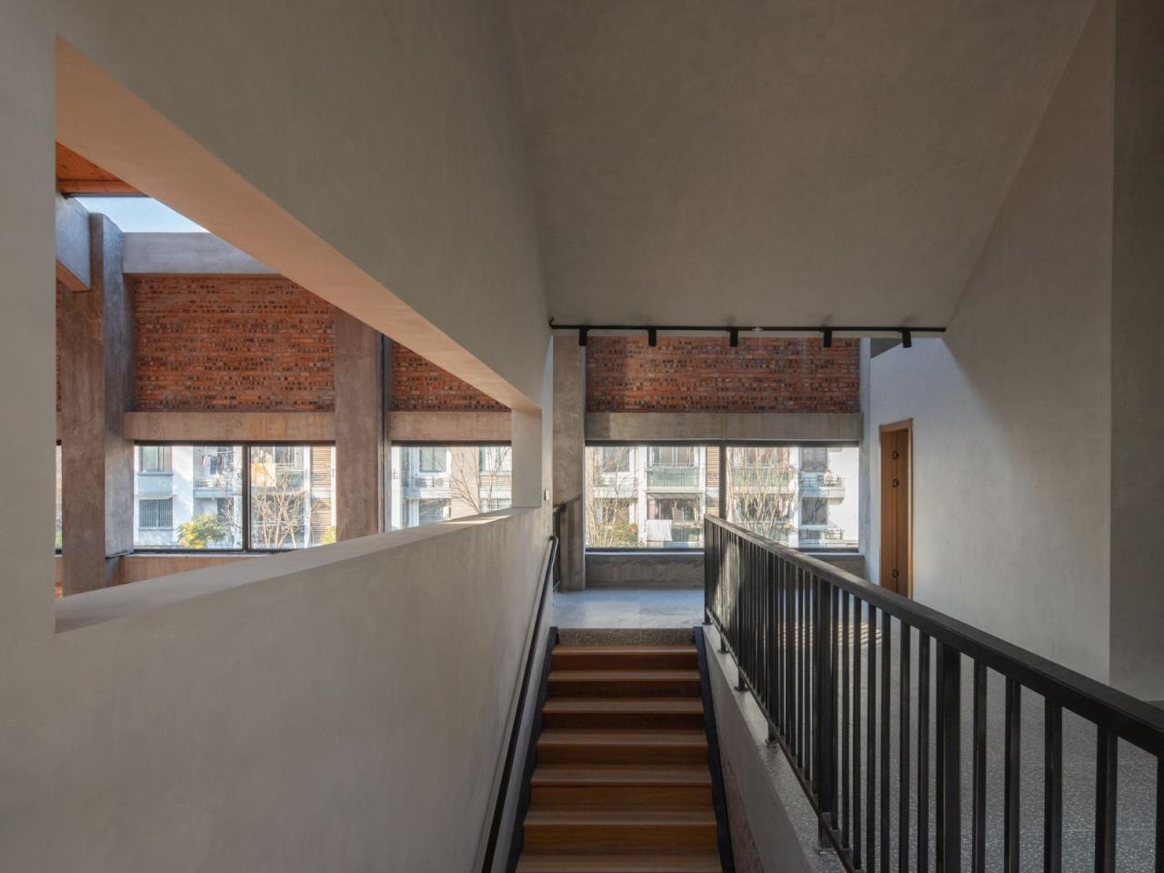 BIM建筑|龙游溪口镇乡村未来社区多功能体育馆+陶瓷专家工作站改造 / 上海严旸建筑设计工作室