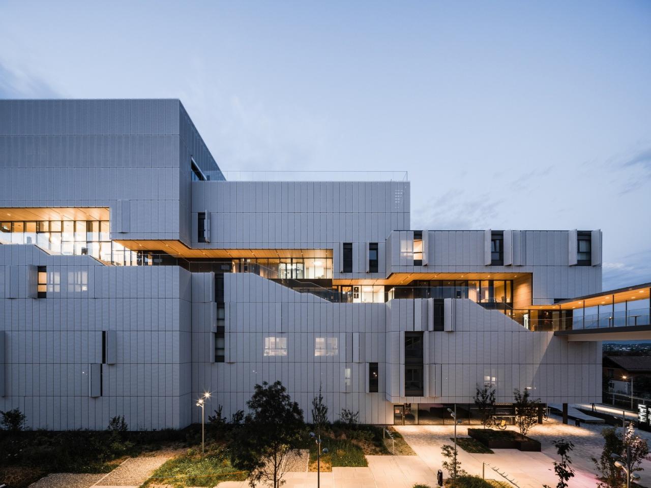 BIM建筑|莫里永学生宿舍 / 隈研吾建筑都市设计事务所 + CCHE