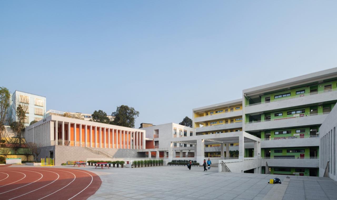 BIM建筑|黄甲小学扩建项目——秩序几何 / 本末建筑