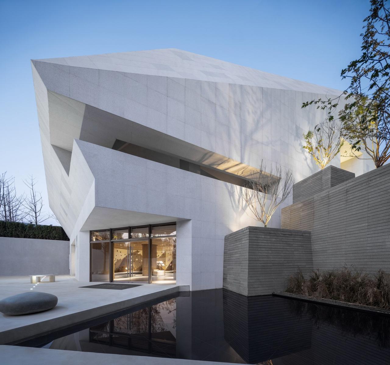 BIM建筑|花山白石美术馆 / PTA上海柏涛