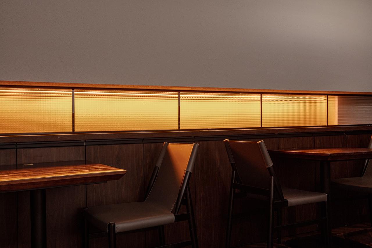 BIM建筑|Wine ahead - 歪头进来，慢慢摇摆 / itD studio