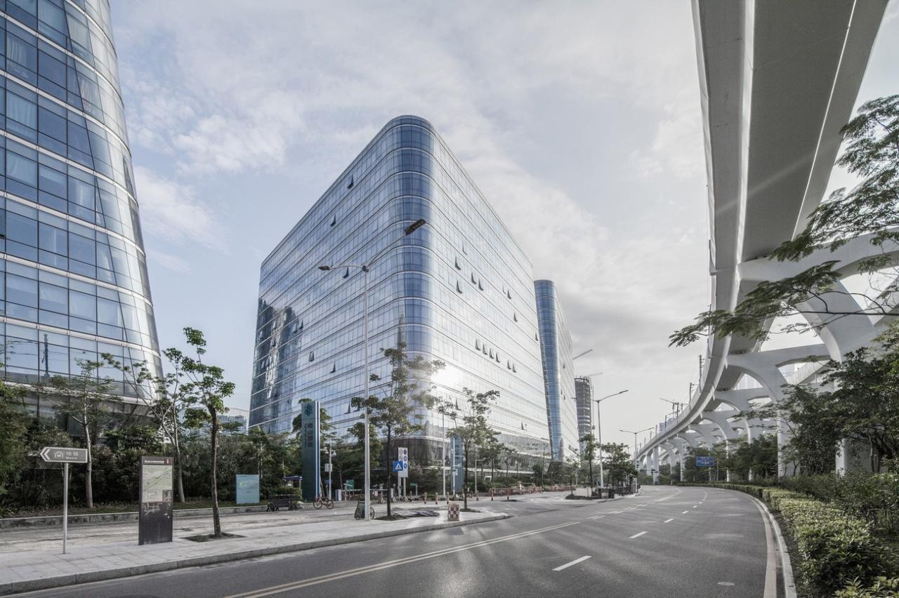 BIM建筑|南方大学科技园和B1塔楼 / Saltans Architects