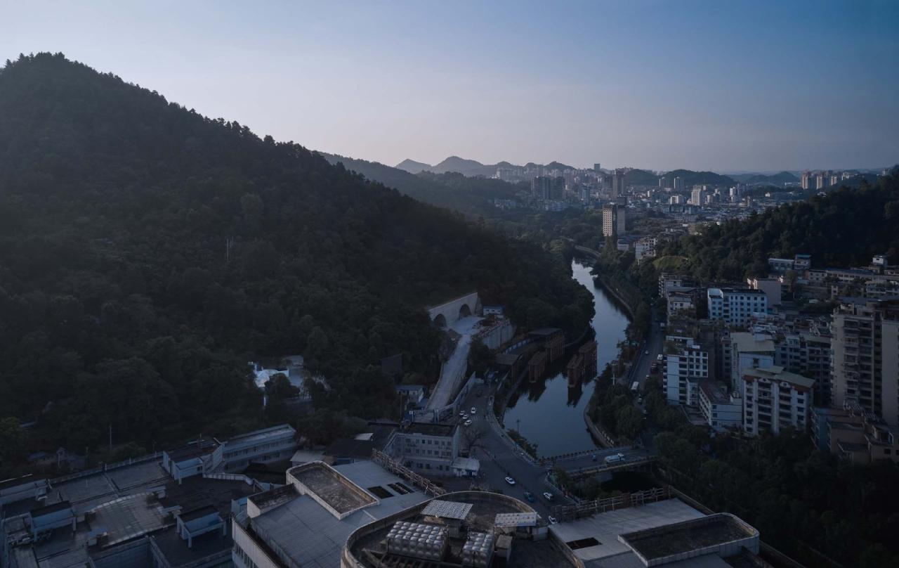 BIM建筑|遵义遗体器官捐献纪念碑 / 麟和建筑工作室