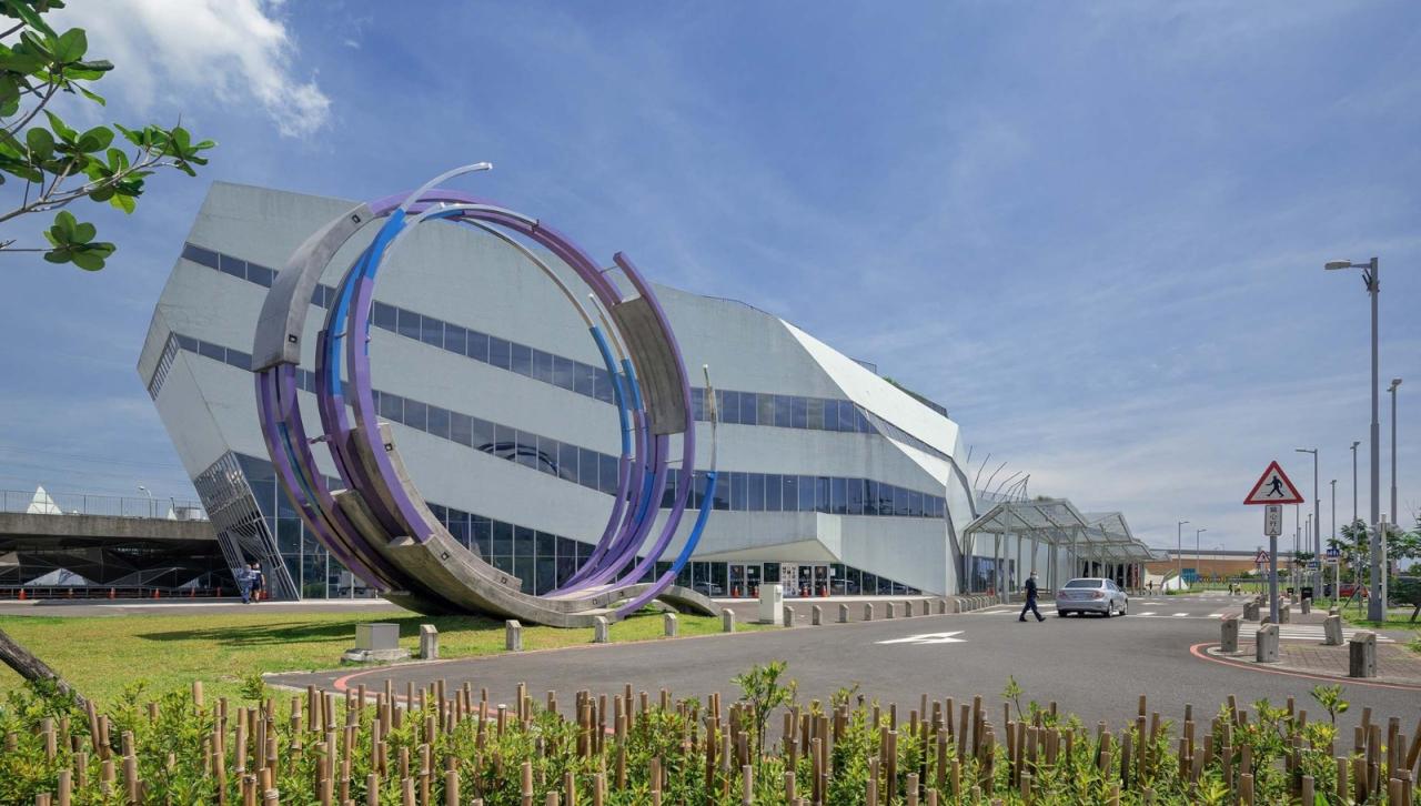 BIM建筑|苏澳高速公路休息区及服务区 / 翁祖模建筑师事务所