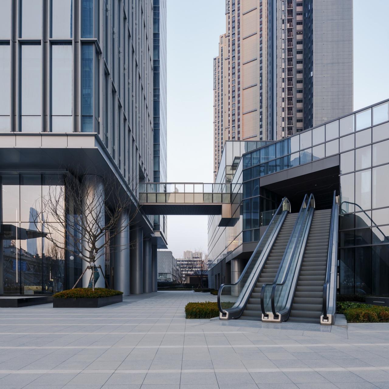 BIM建筑|城市天际线的重塑与街道生活的缝合：武汉中海中心 / 柏涛设计